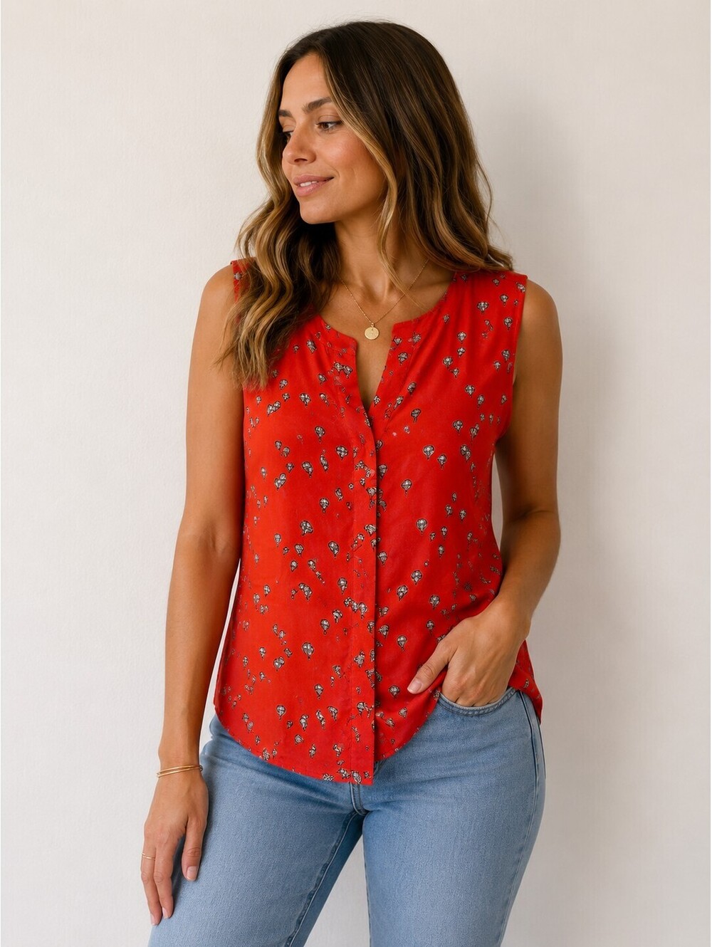 Jasmine & Juliana Red Sleeveless Button-Up Blouse | SIZE L